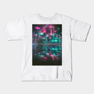 Reflecting the city Kids T-Shirt